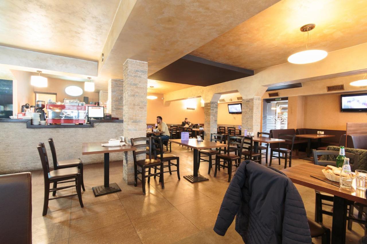 Casa De Piatra Bistro 호텔 클루지나포카 외부 사진